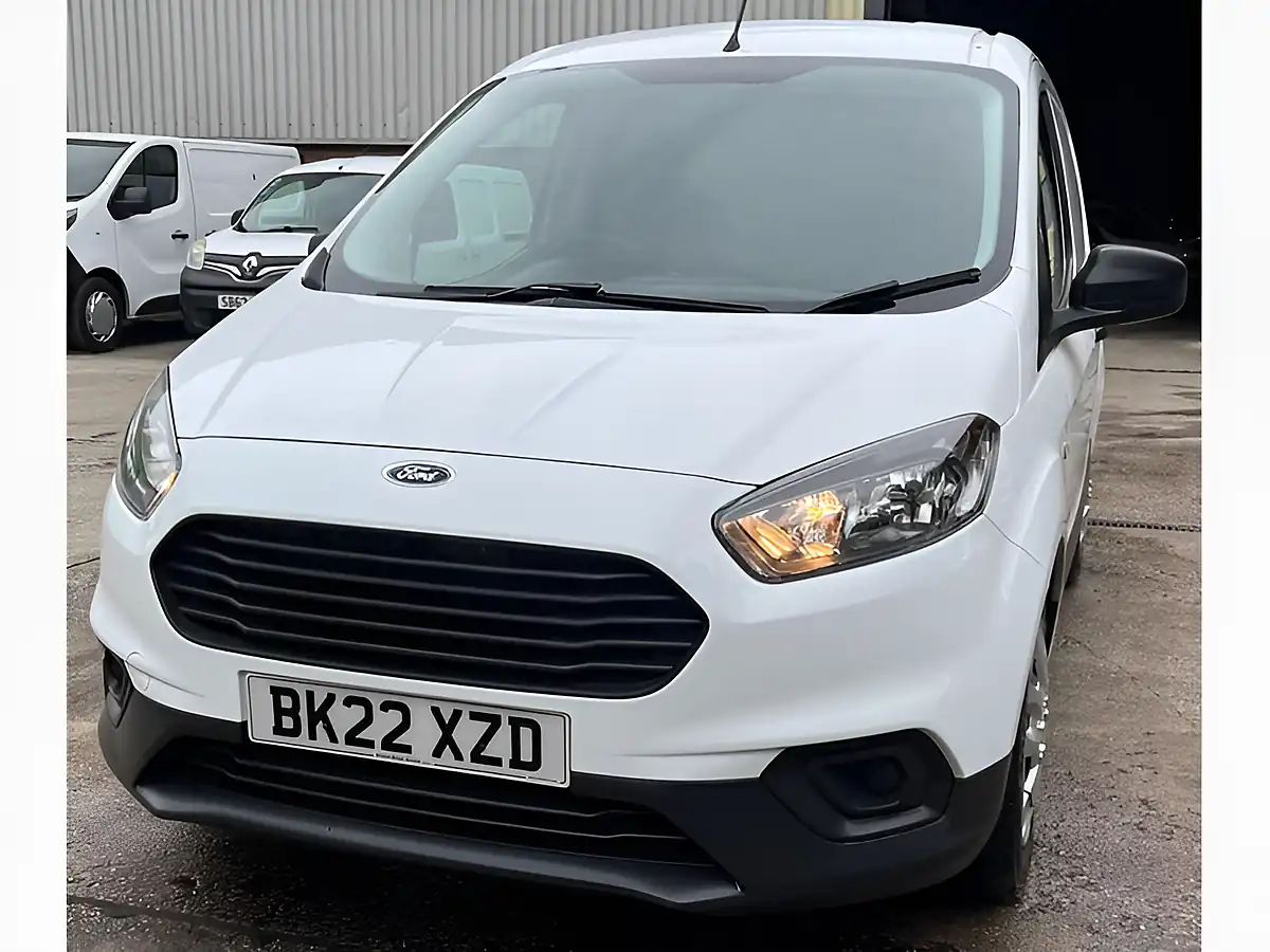 Used 2022 Ford Transit Courier Leader White - Interior and Exterior details 15