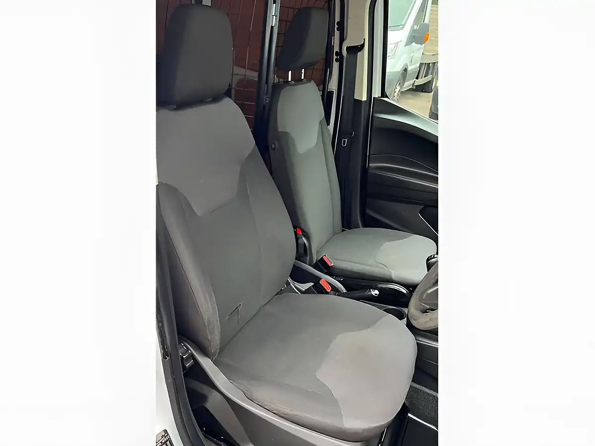 Used 2022 Ford Transit Courier Leader White - Interior and Exterior details 16
