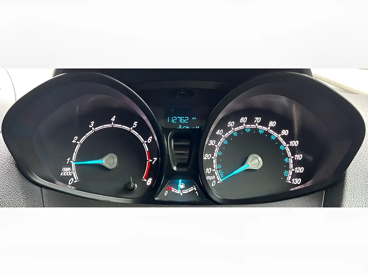Used 2022 Ford Transit Courier Leader White - Interior and Exterior details 17