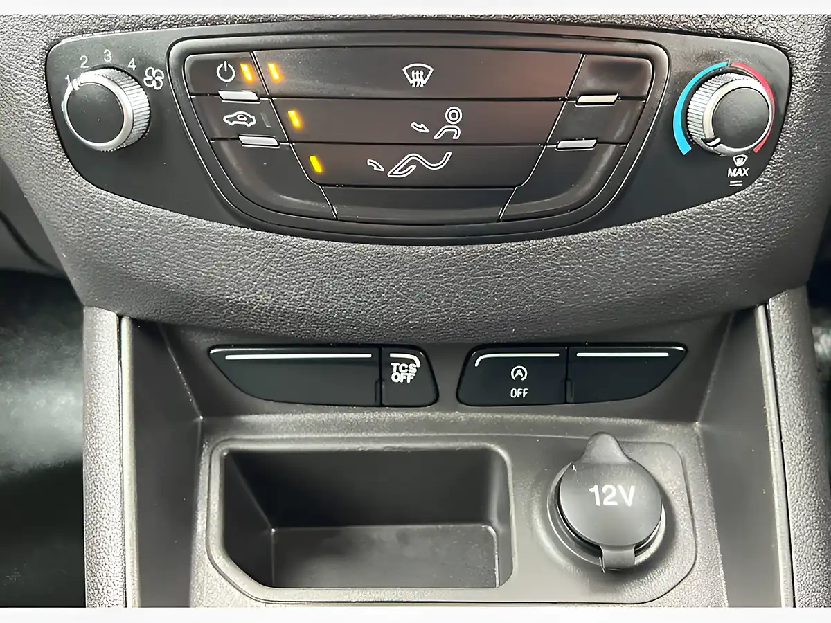 Used 2022 Ford Transit Courier Leader White - Interior and Exterior details 18