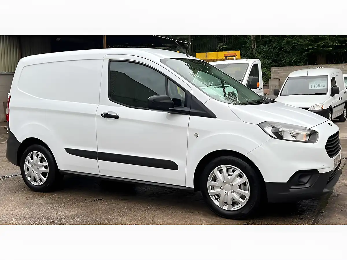 Used 2022 Ford Transit Courier Leader White - Interior and Exterior details 6