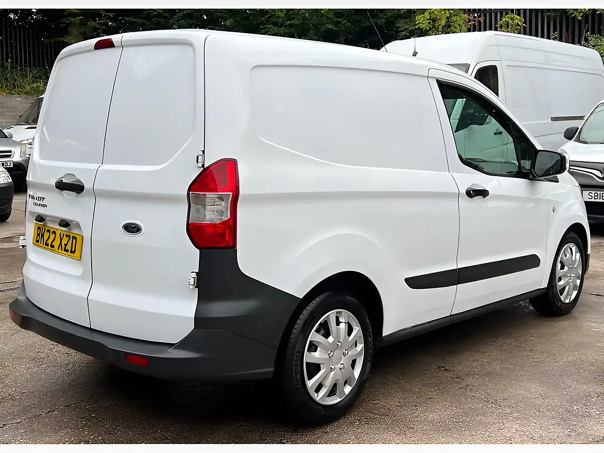 Used 2022 Ford Transit Courier Leader White - Interior and Exterior details 9