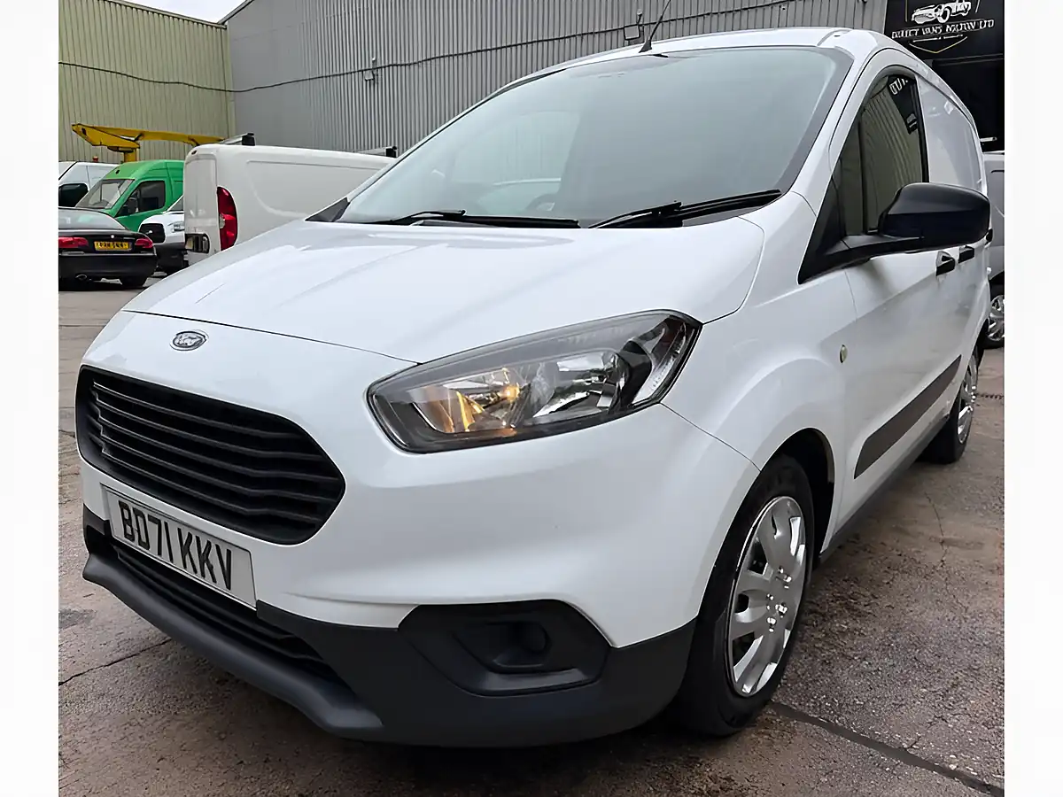Used 2022 Ford Transit Courier Leader White - Interior and Exterior details 12