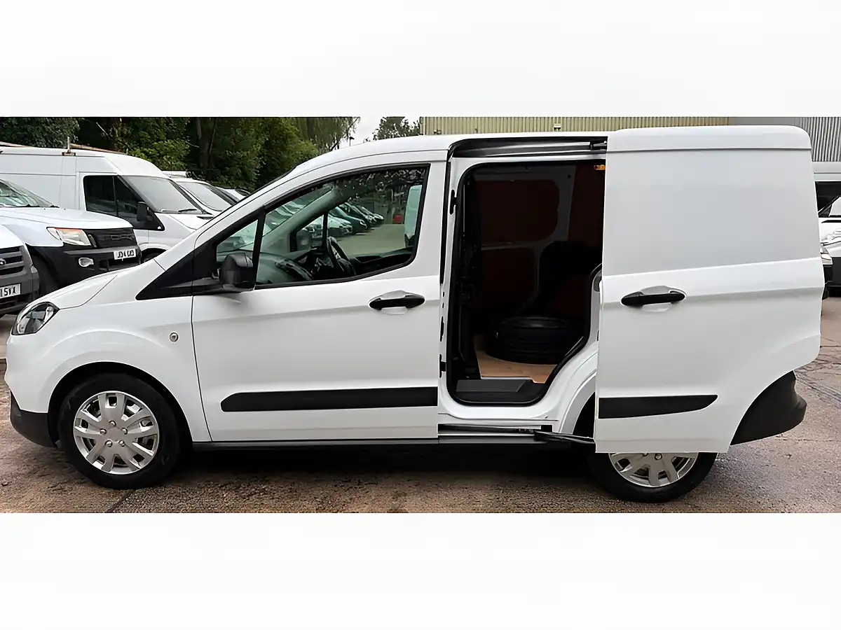 Used 2022 Ford Transit Courier Leader White - Interior and Exterior details 13
