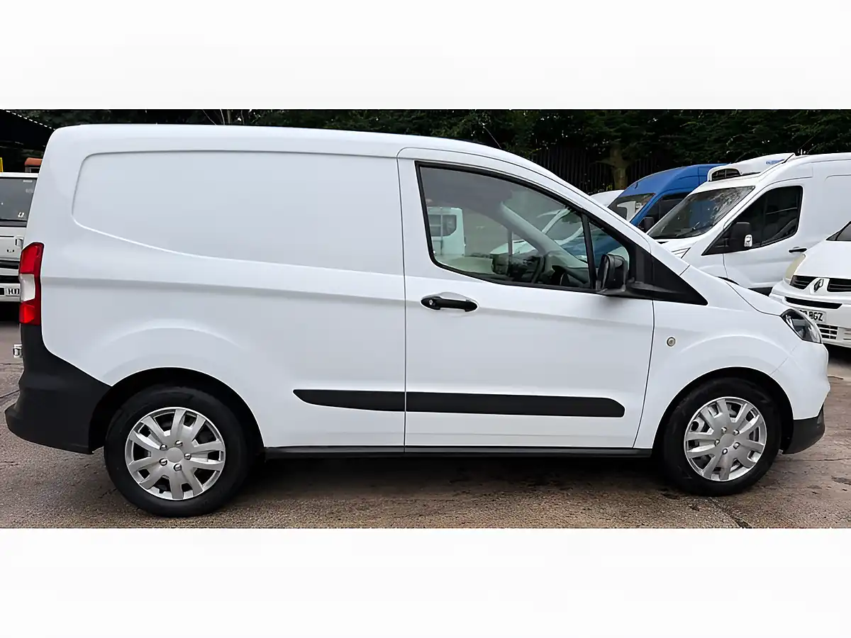Used 2022 Ford Transit Courier Leader White - Interior and Exterior details 7