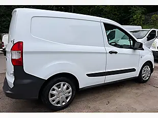 Used 2022 Ford Transit Courier Leader White - Interior and Exterior details 9