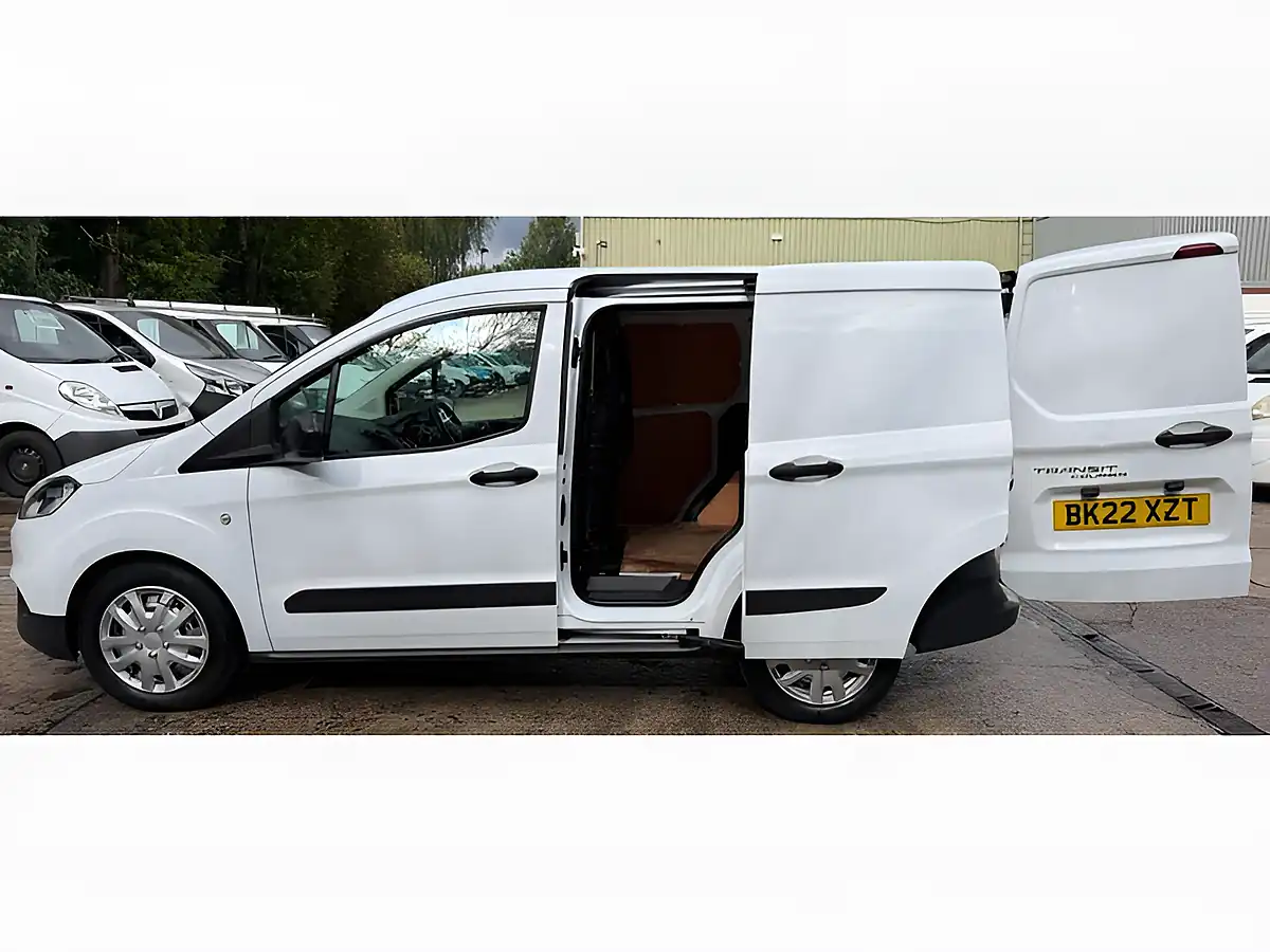 Used 2022 Ford Transit Courier Leader White - Interior and Exterior details 12