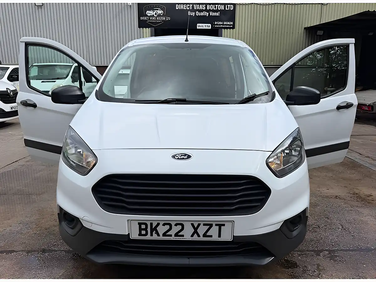 Used 2022 Ford Transit Courier Leader White - Interior and Exterior details 3