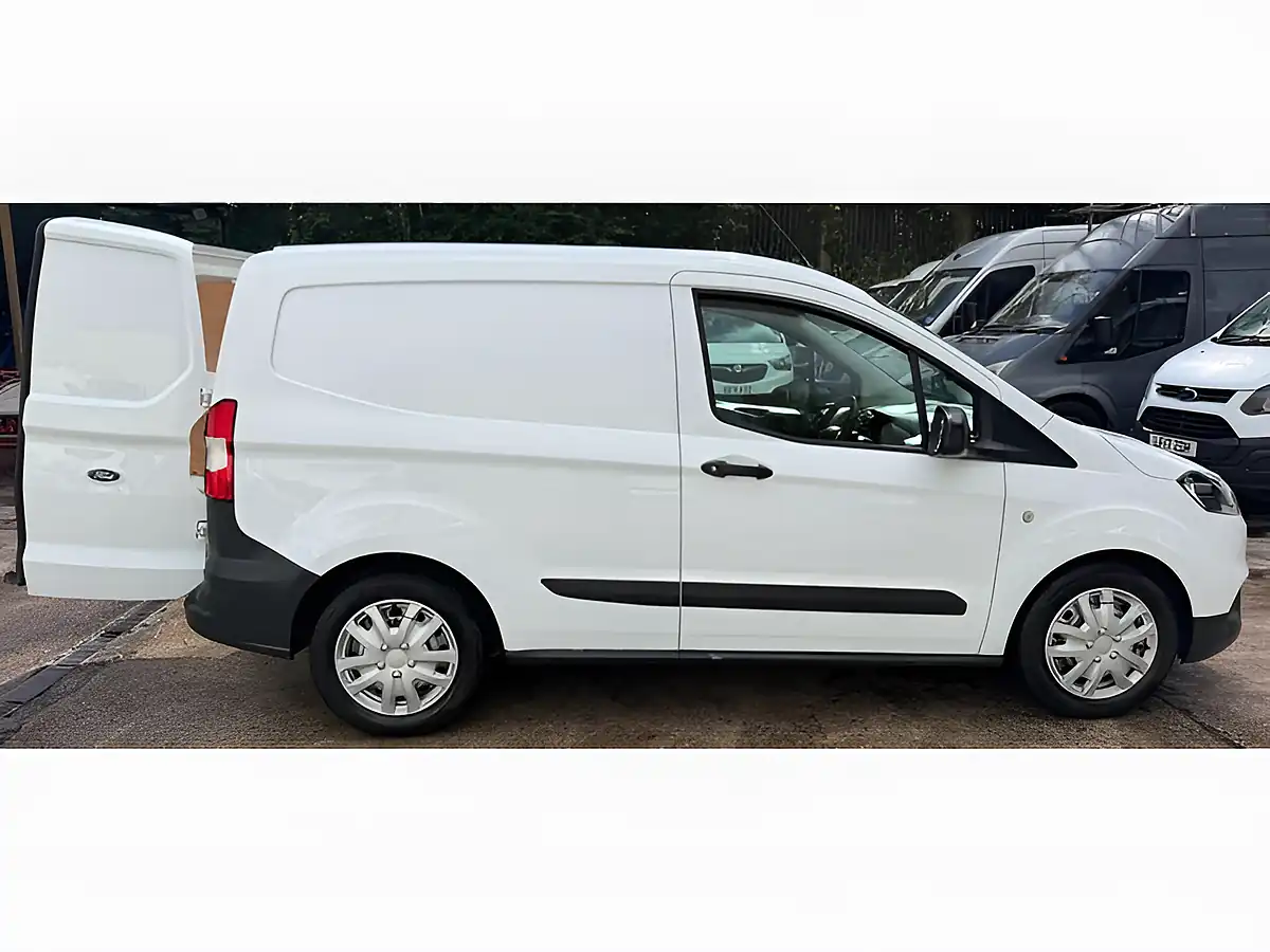 Used 2022 Ford Transit Courier Leader White - Interior and Exterior details 8