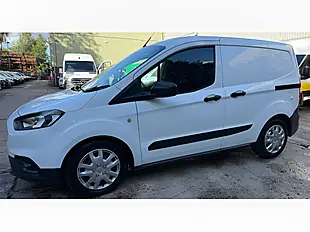 Used 2022 Ford Transit Courier Leader White - Interior and Exterior details 12