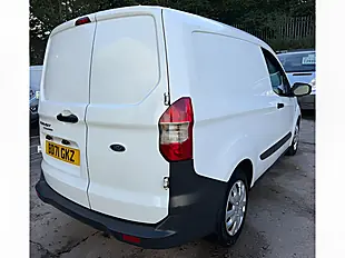 Used 2022 Ford Transit Courier Leader White - Interior and Exterior details 8