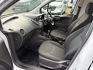 Used 2022 Ford Transit Courier Limited White - Interior and Exterior details 6