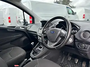 Used 2022 Ford Transit Courier Trend Blue - Interior and Exterior details 16