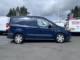 Used 2022 Ford Transit Courier Trend Blue - Interior and Exterior details 3