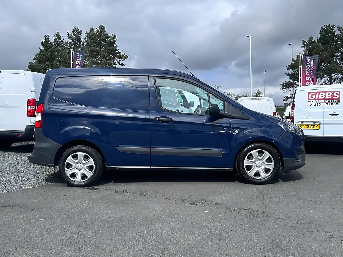 Used 2022 Ford Transit Courier Trend Blue - Interior and Exterior details 3