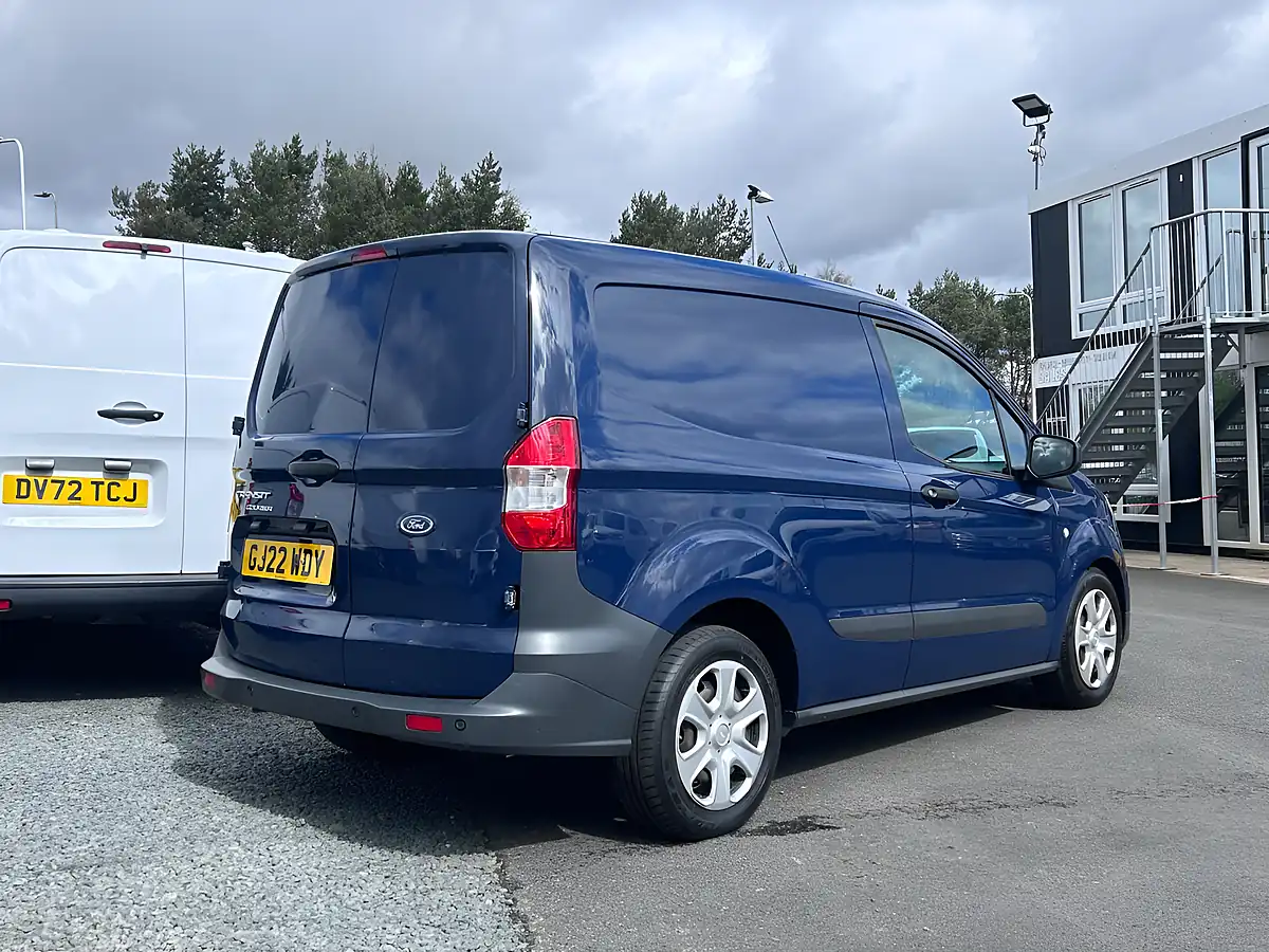 Used 2022 Ford Transit Courier Trend Blue - Interior and Exterior details 4