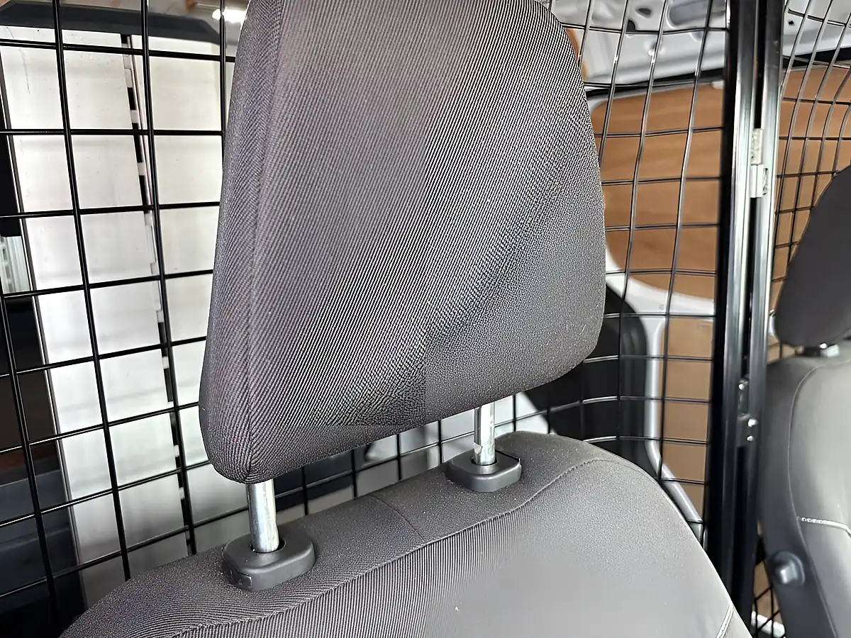Used 2022 Ford Transit Courier Trend White - Interior and Exterior details 12