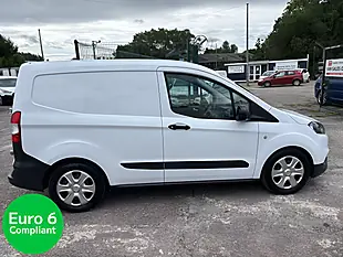 Used 2022 Ford Transit Courier Trend White - Interior and Exterior details 4