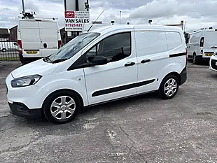 Used 2022 Ford Transit Courier Trend White - Interior and Exterior details 7