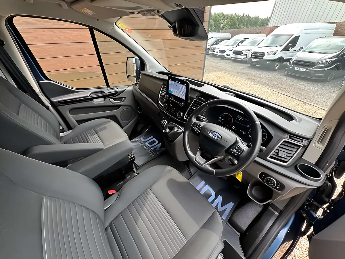 Used 2022 Ford Transit Custom 280 Limited Blue Metallic - Interior and Exterior details 16