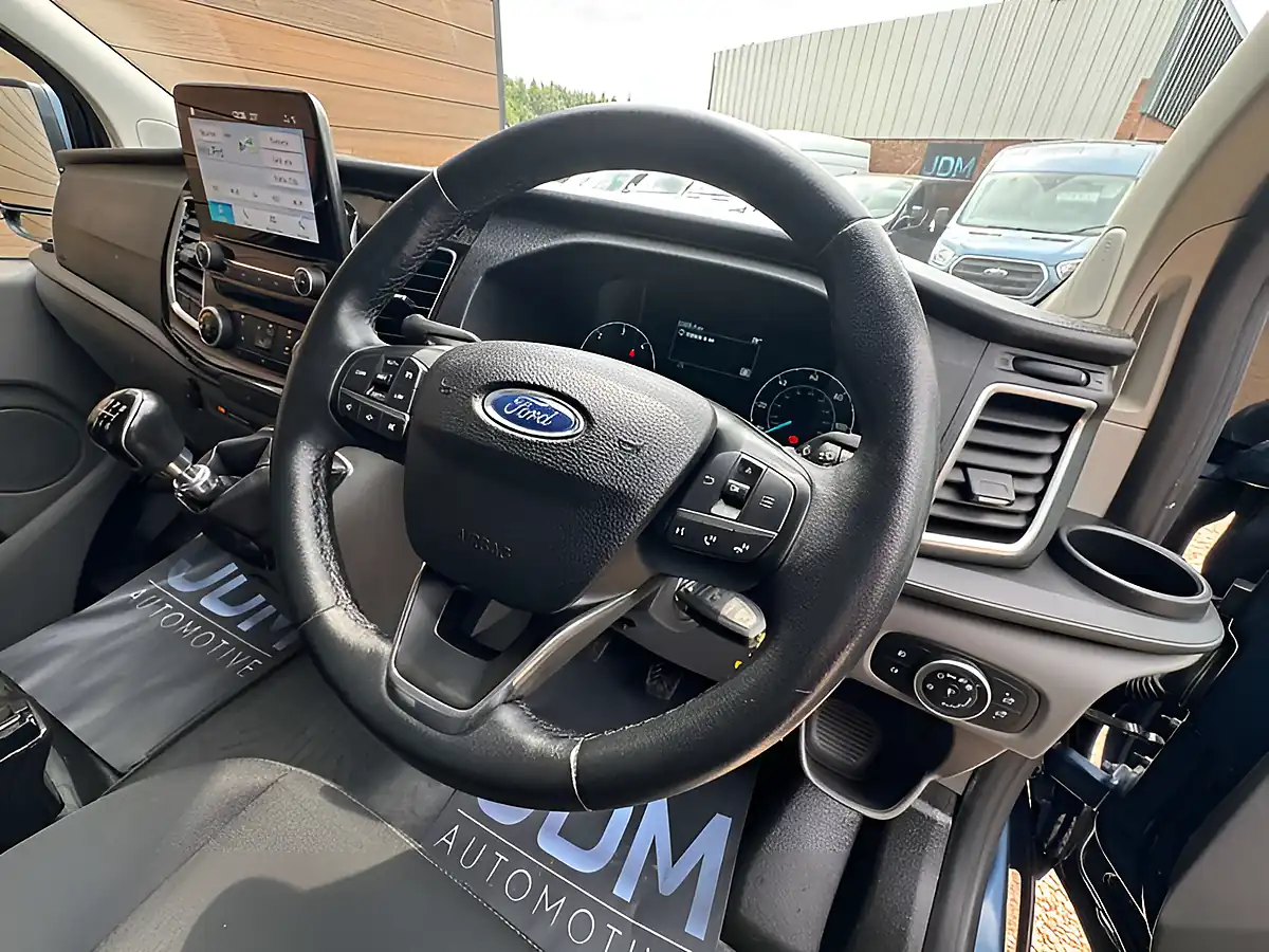 Used 2022 Ford Transit Custom 280 Limited Blue Metallic - Interior and Exterior details 17