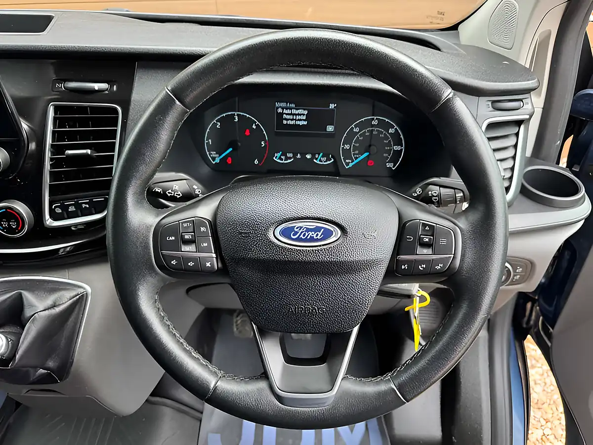 Used 2022 Ford Transit Custom 280 Limited Blue Metallic - Interior and Exterior details 18