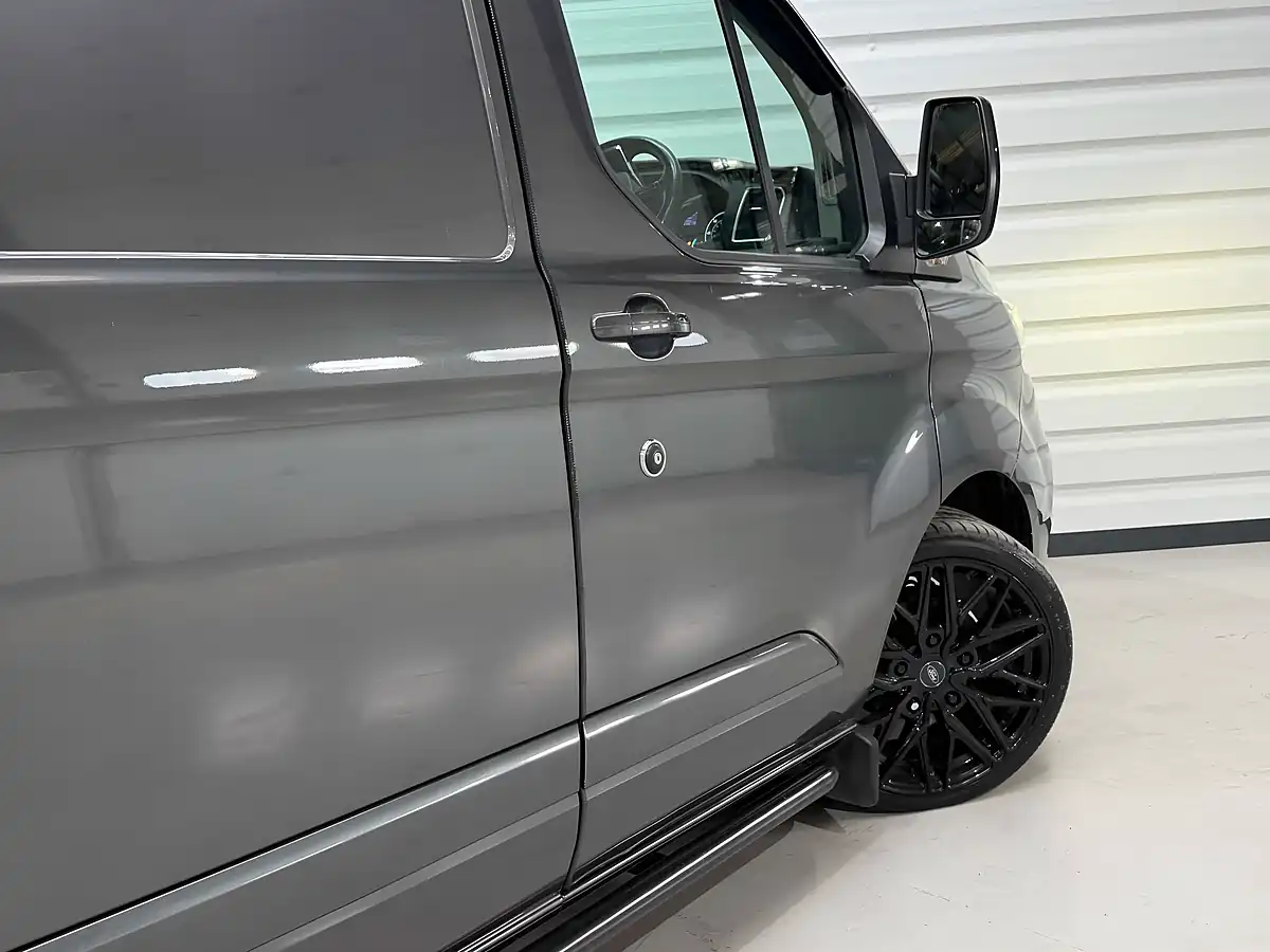 Used 2022 Ford Transit Custom 280 Limited Magnetic - Interior and Exterior details 14