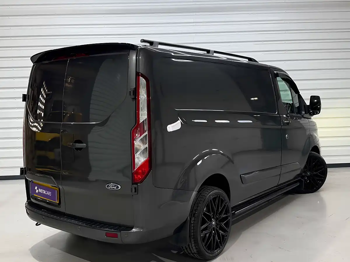 Used 2022 Ford Transit Custom 280 Limited Magnetic - Interior and Exterior details 19