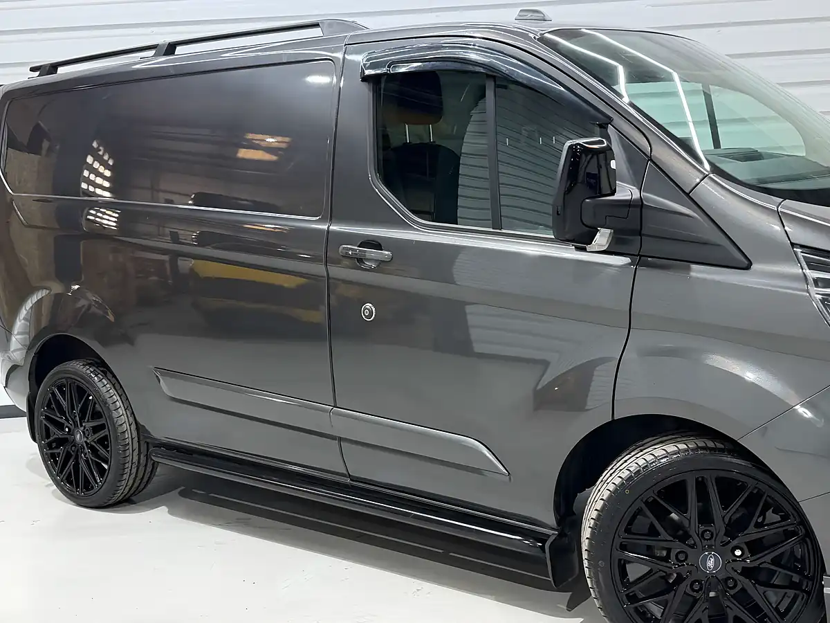 Used 2022 Ford Transit Custom 280 Limited Magnetic - Interior and Exterior details 8