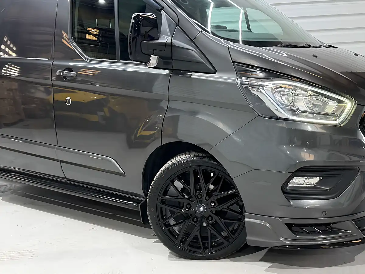 Used 2022 Ford Transit Custom 280 Limited Magnetic - Interior and Exterior details 9