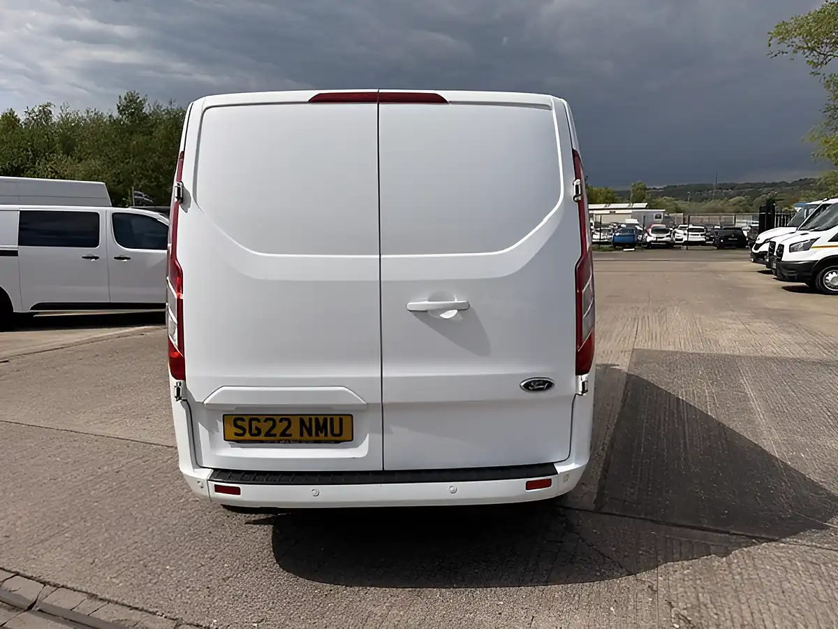 Used 2022 Ford Transit Custom 280 Limited White - Interior and Exterior details 4