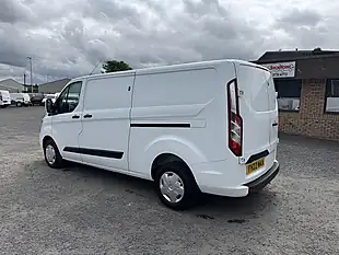 Used 2022 Ford Transit Custom 300 L2 Lwb Trend Frozen White (solid Colour) - Interior and Exterior details 7