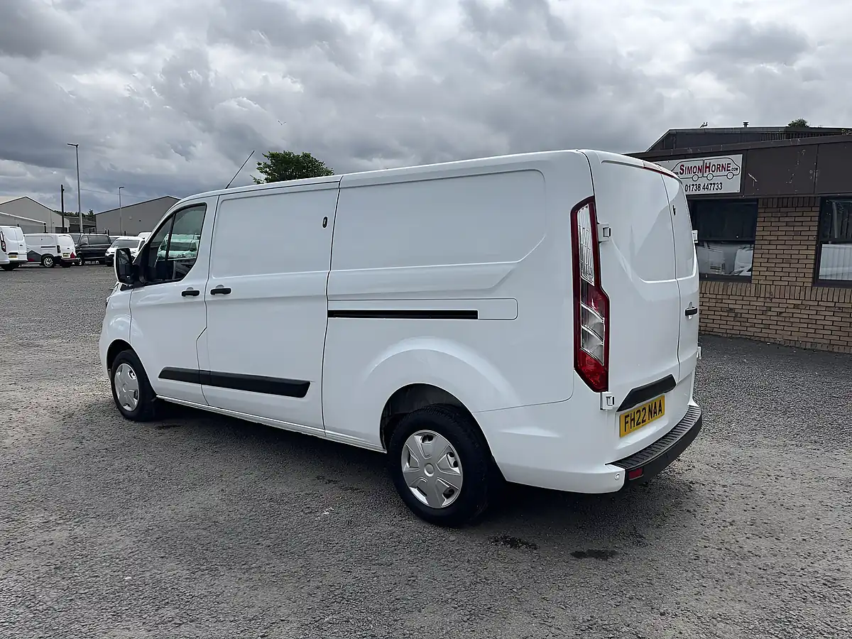 Used 2022 Ford Transit Custom 300 L2 Lwb Trend Frozen White (solid Colour) - Interior and Exterior details 7