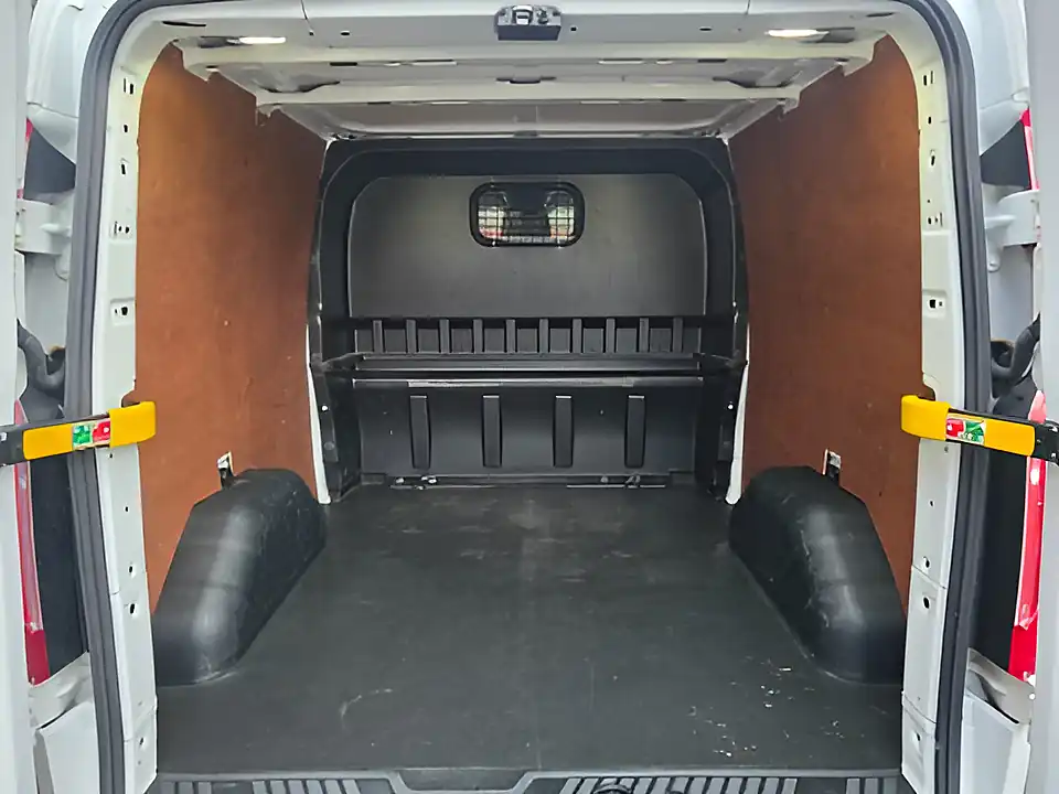 Used 2022 Ford Transit Custom 300 Limited Dciv White - Interior and Exterior details 10
