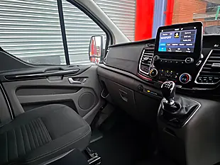 Used 2022 Ford Transit Custom 300 Limited Dciv White - Interior and Exterior details 11