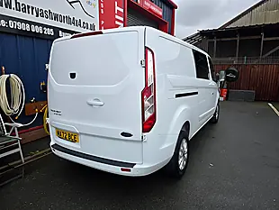 Used 2022 Ford Transit Custom 300 Limited Dciv White - Interior and Exterior details 7