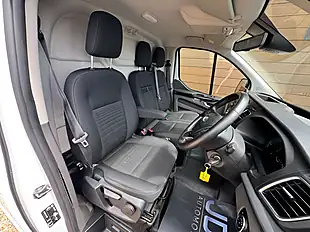 Used 2022 Ford Transit Custom 300 Limited Frozen White - Interior and Exterior details 15