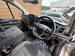 Used 2022 Ford Transit Custom 300 Limited Frozen White - Interior and Exterior details 16