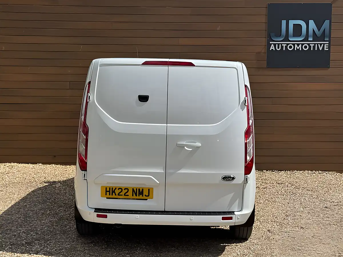 Used 2022 Ford Transit Custom 300 Limited Frozen White - Interior and Exterior details 4