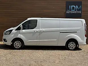 Used 2022 Ford Transit Custom 300 Limited Frozen White - Interior and Exterior details 8