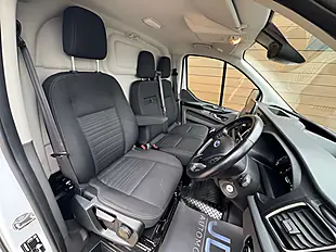 Used 2022 Ford Transit Custom 300 Limited Frozen White - Interior and Exterior details 14