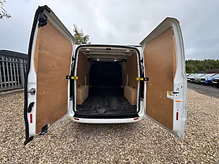 Used 2022 Ford Transit Custom 300 Limited Frozen White - Interior and Exterior details 5