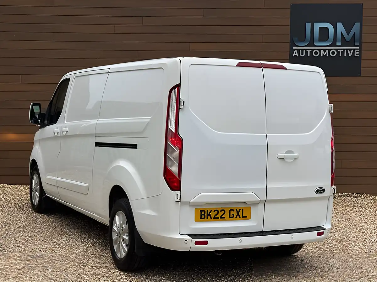 Used 2022 Ford Transit Custom 300 Limited Frozen White - Interior and Exterior details 6