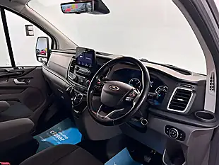 Used 2022 Ford Transit Custom 300 Limited Lwb Crew Frozen White - Interior and Exterior details 12