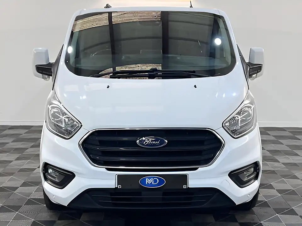 Used 2022 Ford Transit Custom 300 Limited Lwb Crew Frozen White - Interior and Exterior details 9