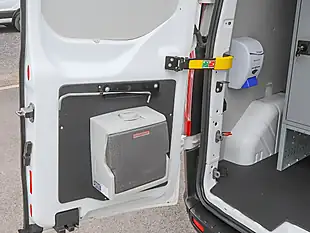 Used 2022 Ford Transit Custom 320 Ecoblue Leader Frozen White - Interior and Exterior details 11