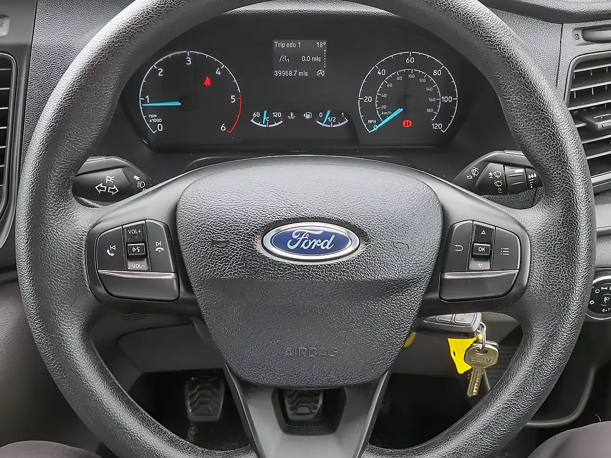 Used 2022 Ford Transit Custom 320 Ecoblue Leader Frozen White - Interior and Exterior details 15