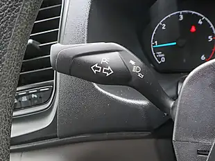 Used 2022 Ford Transit Custom 320 Ecoblue Leader Frozen White - Interior and Exterior details 17