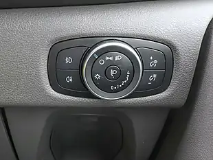 Used 2022 Ford Transit Custom 320 Ecoblue Leader Frozen White - Interior and Exterior details 18