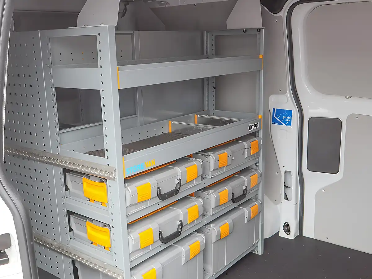 Used 2022 Ford Transit Custom 320 Ecoblue Leader Frozen White - Interior and Exterior details 9